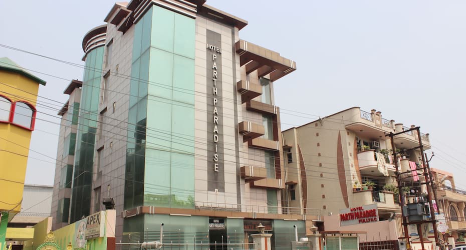 Hotel Parth Paradise, Ghaziabad 1